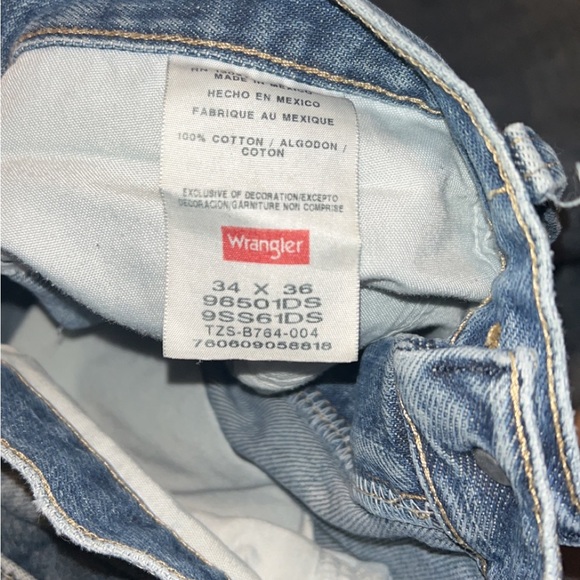 Men’s Wrangler Jeans - Picture 3 of 4